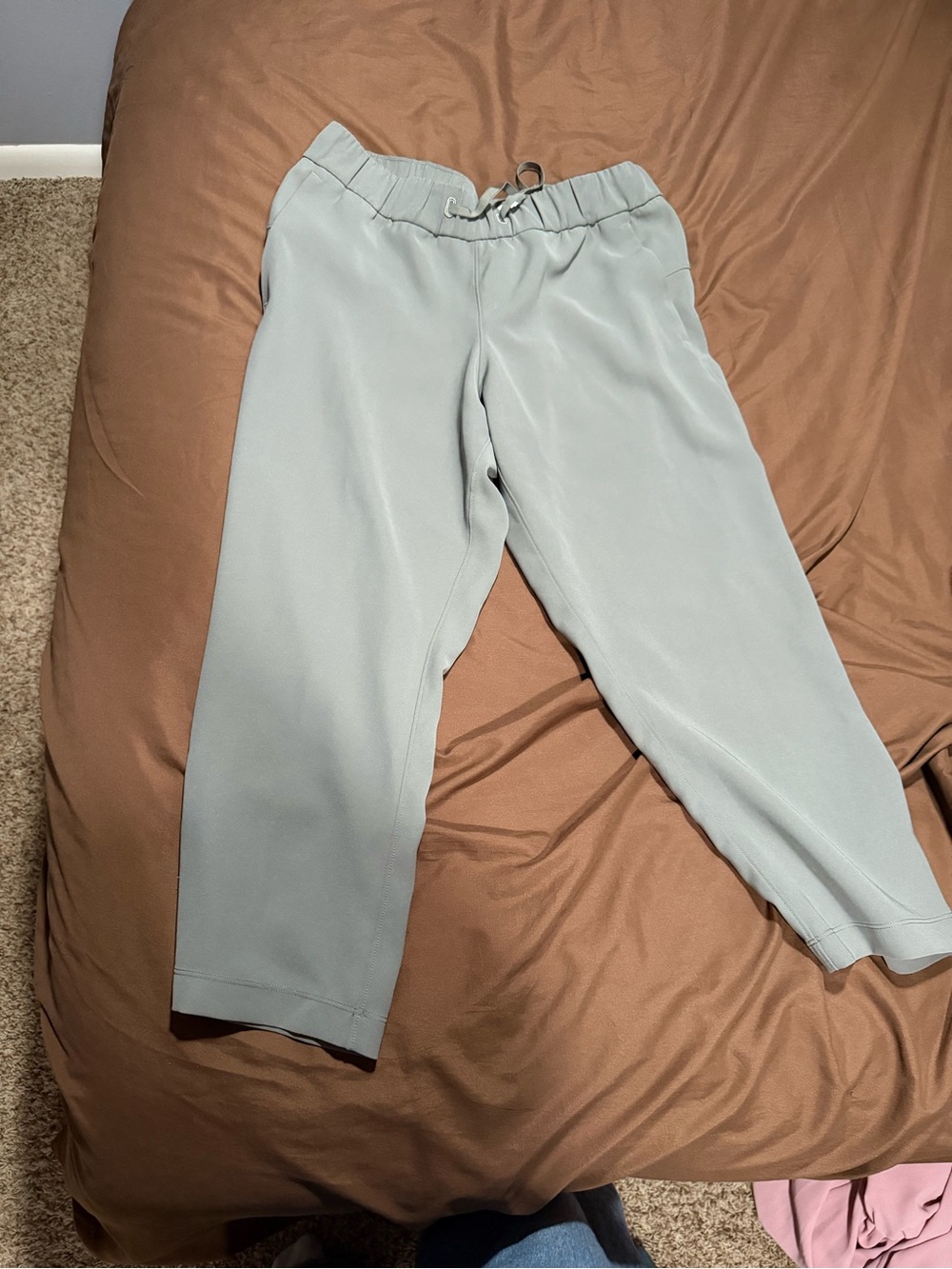 lululemon athletica Men's Pale Gray Elastic Waist Joggers